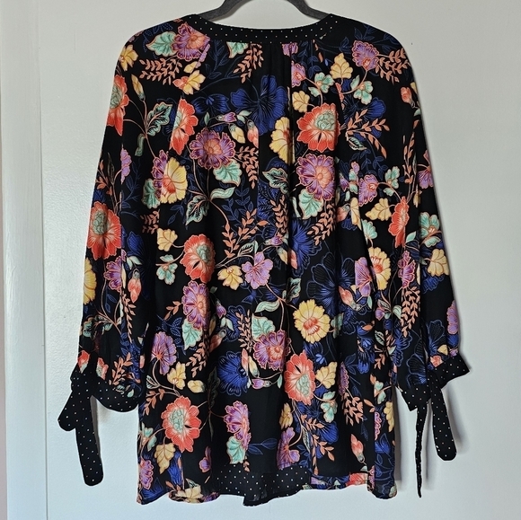 Counterparts pullover multicolored polka dot floral v-neck flowy blouse Size L - Picture 2 of 8